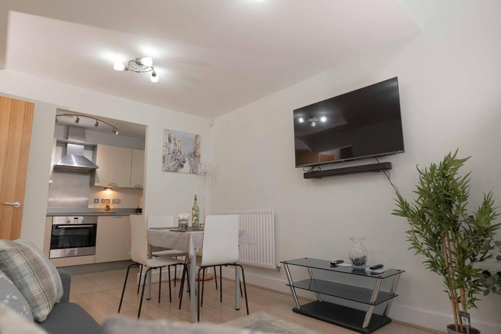 Beautiful 2 Bed In Central Birmingham: A Hidden Gem! Exterior foto